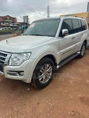 Mitsubishi Pajero 2020 White