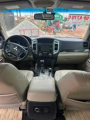 Mitsubishi Pajero 2020 White