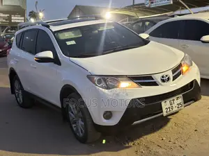 Toyota RAV4 Limited 4dr SUV (2.5L 4cyl 6A) 2015 Black