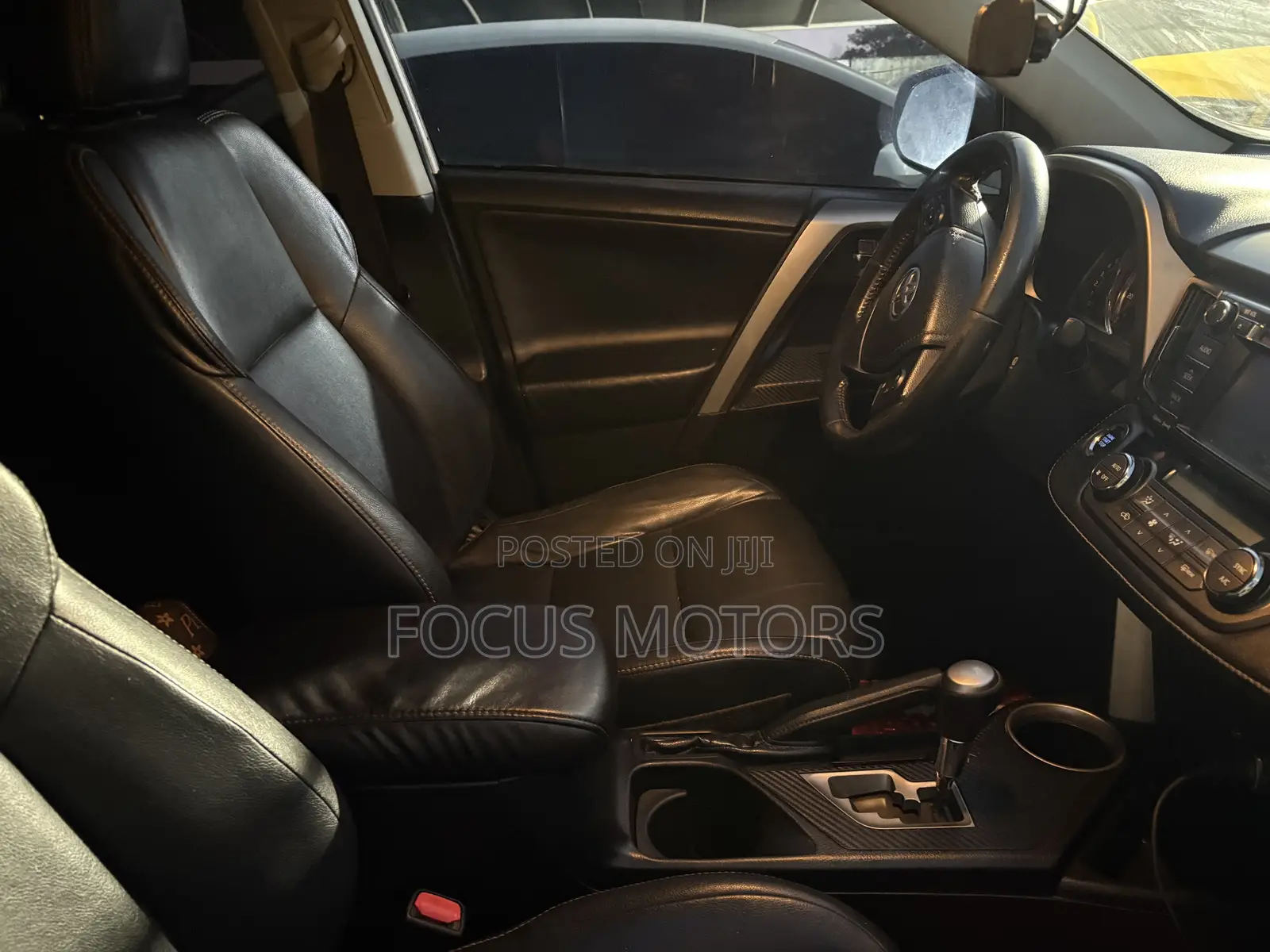 Toyota RAV4 Limited 4dr SUV (2.5L 4cyl 6A) 2015 Black