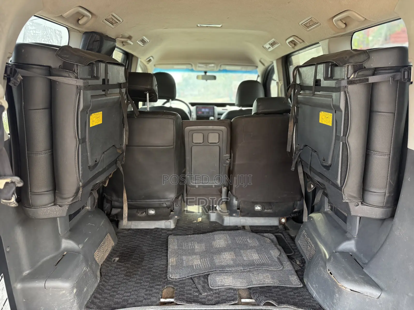 Toyota Voxy V 4WD 7-Seater 2010 Black