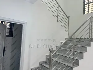 5bdrm House in Pokuase for sale