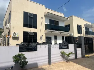 5bdrm House in Pokuase for sale