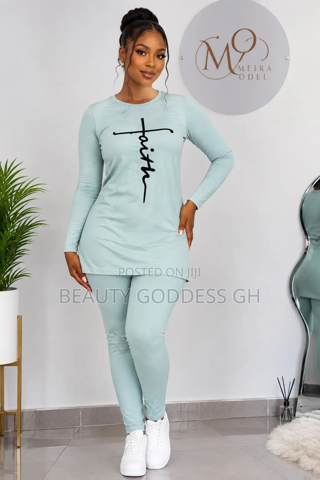 2 Pieces Available