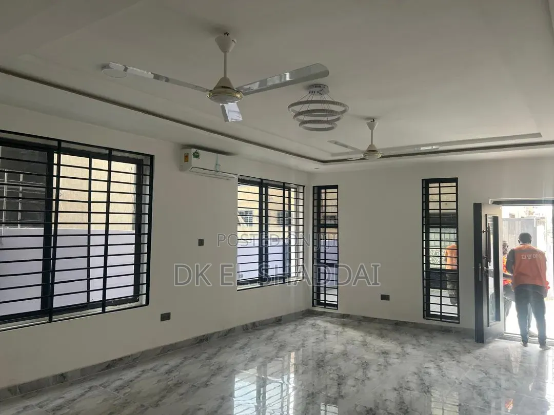 4bdrm House in Pokuase for sale