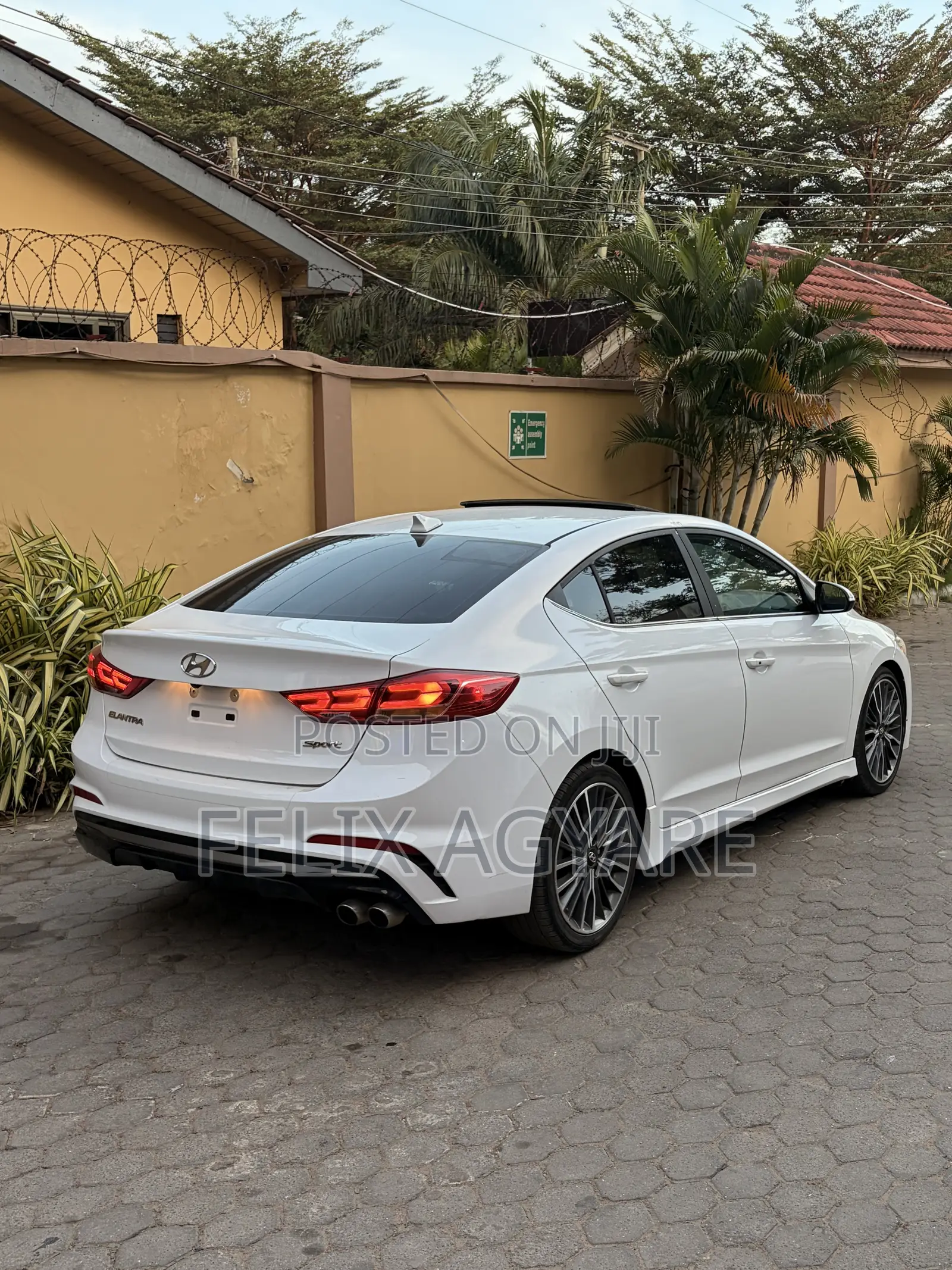Hyundai Elantra Sport 2018 White