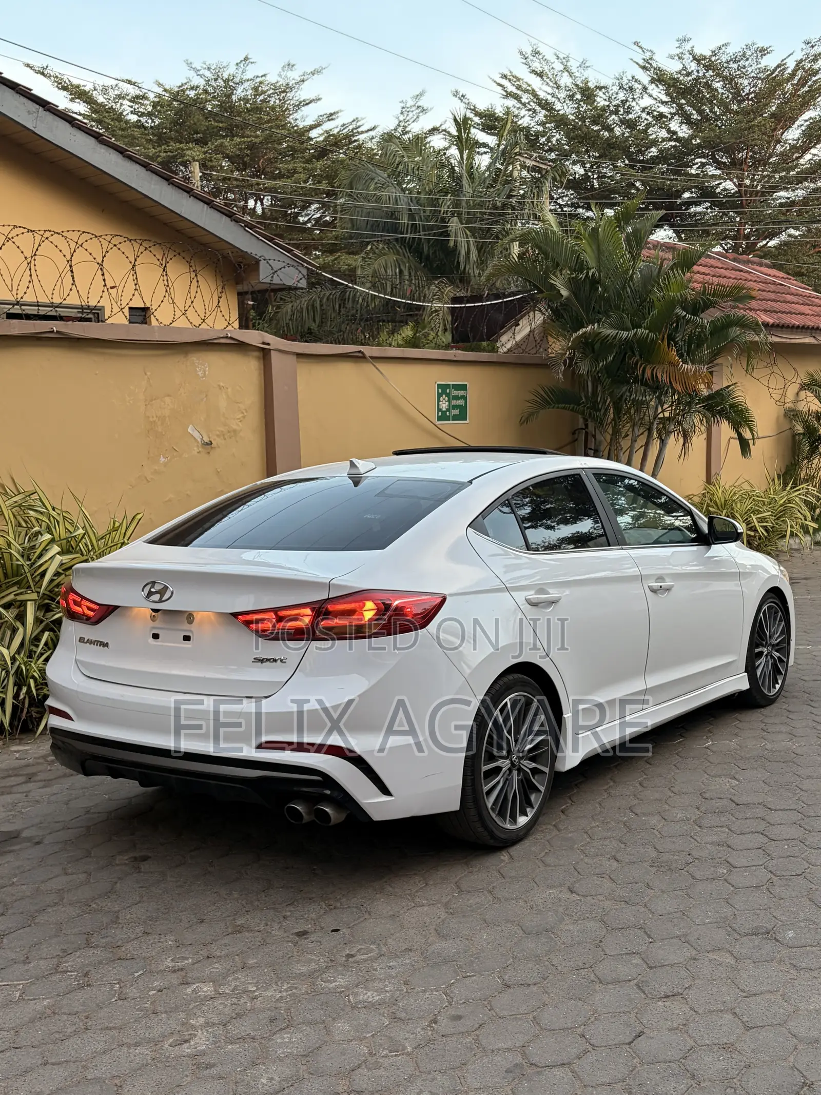 Hyundai Elantra Sport 2018 White