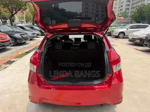 Toyota Yaris 2016 Red