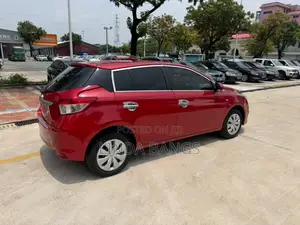 Toyota Yaris 2016 Red