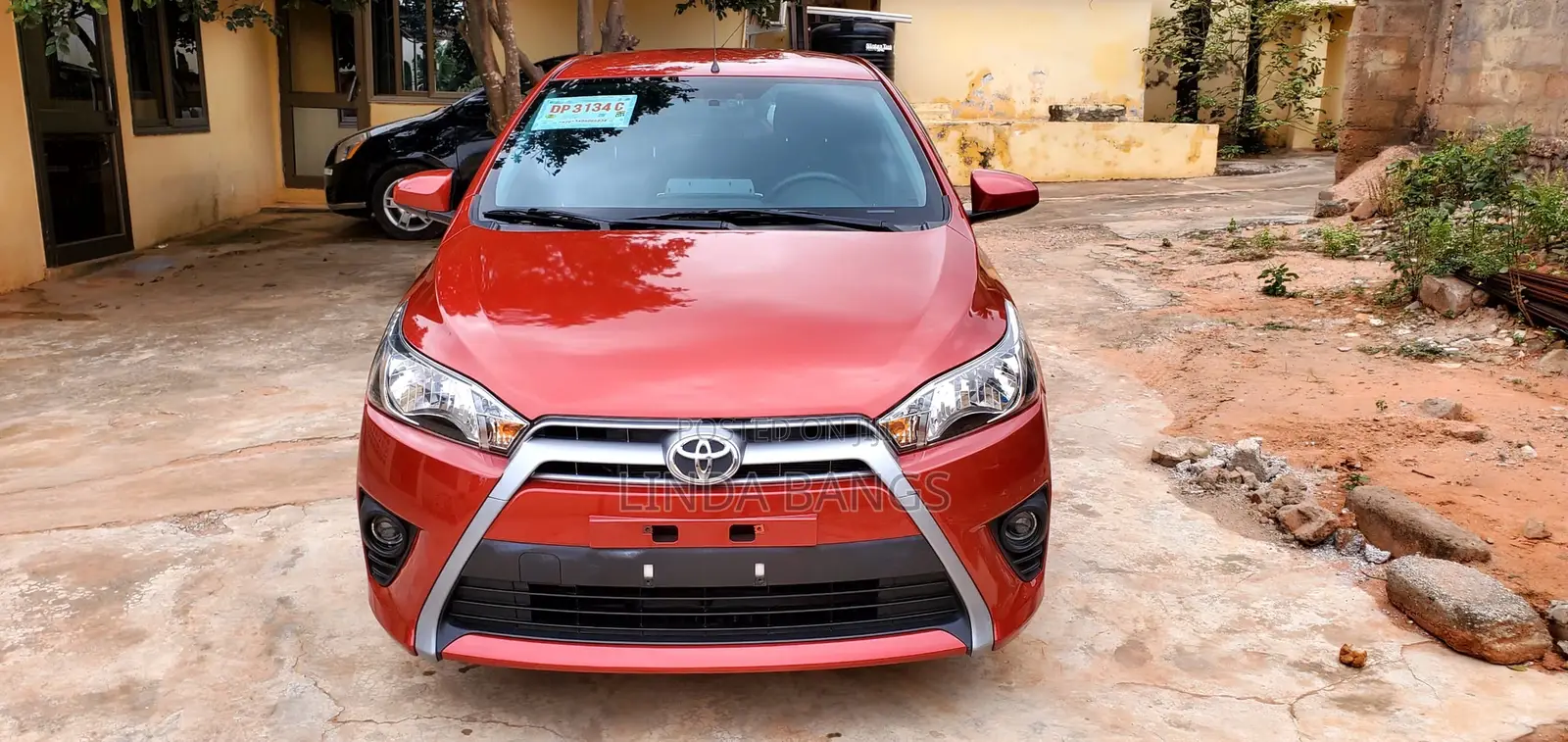 Toyota Yaris 2016 Red