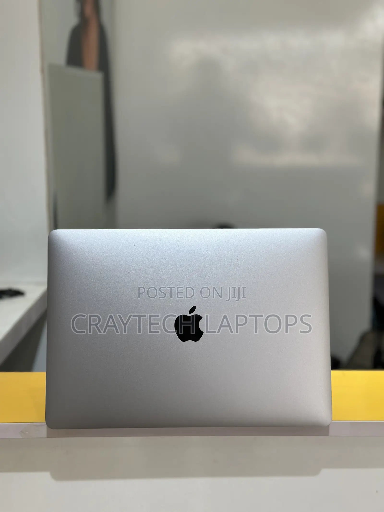 New Laptop Apple MacBook Air 2020 M1 16GB Apple M1 SSD 256GB