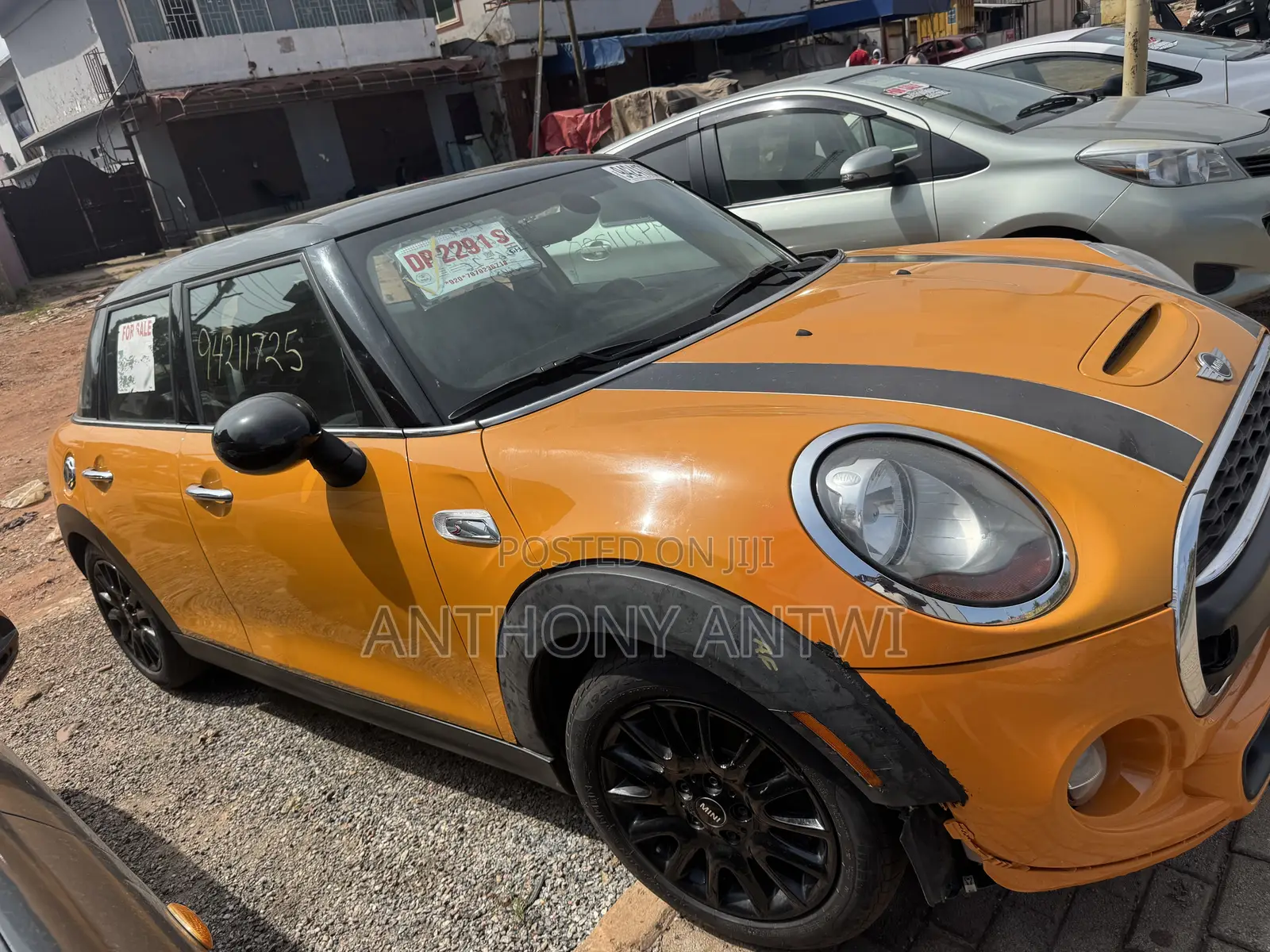 Mini Cooper S 2dr Hatchback (2.0L 4cyl Turbo 6M) 2015 Yellow
