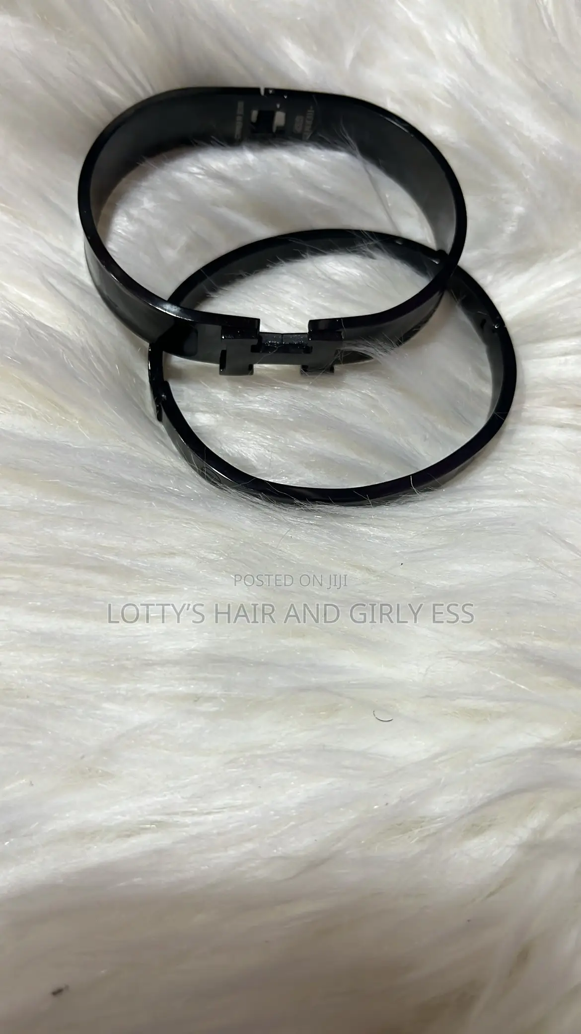 H-Bracelet-Black Stainless-Luxury Minimalist