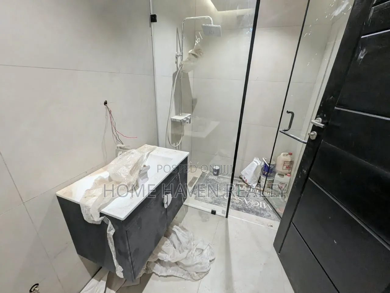 3bdrm House in Tantra Hills, Ola Achool Area for sale