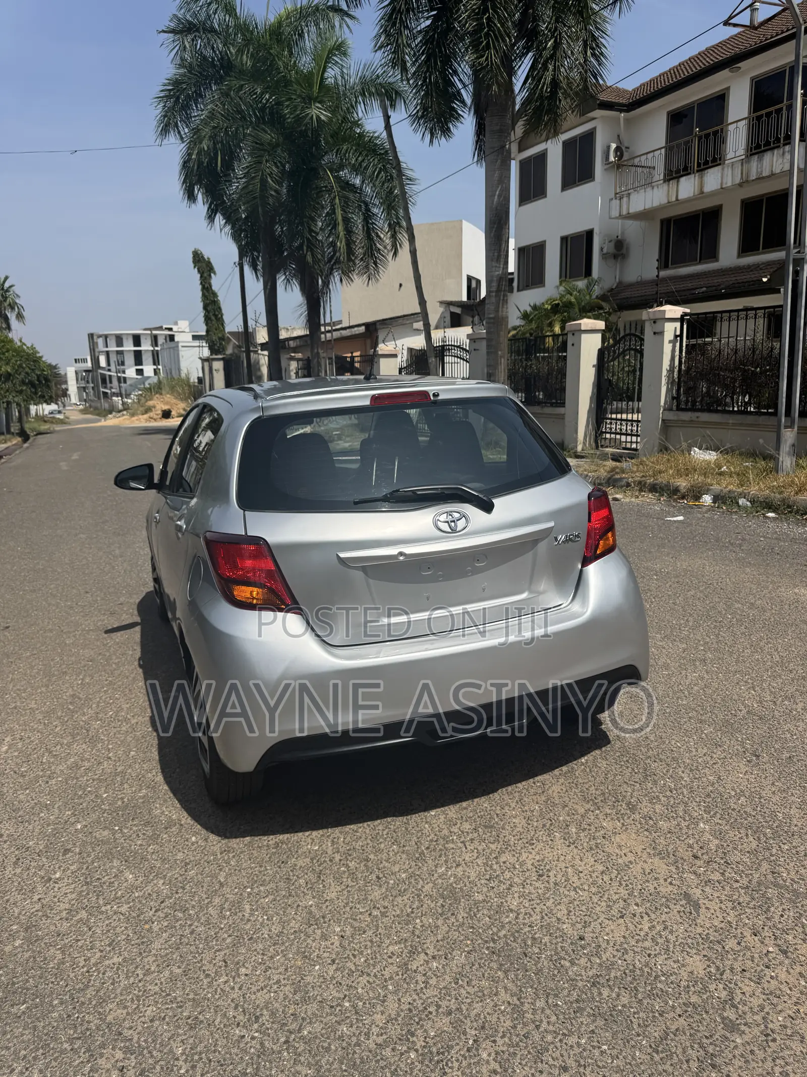Toyota Yaris L Hatchback 3dr 2017 Silver
