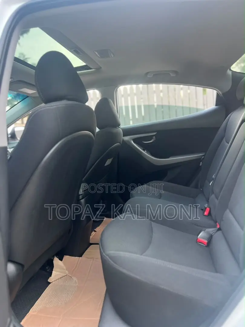 Hyundai Elantra 2015 White