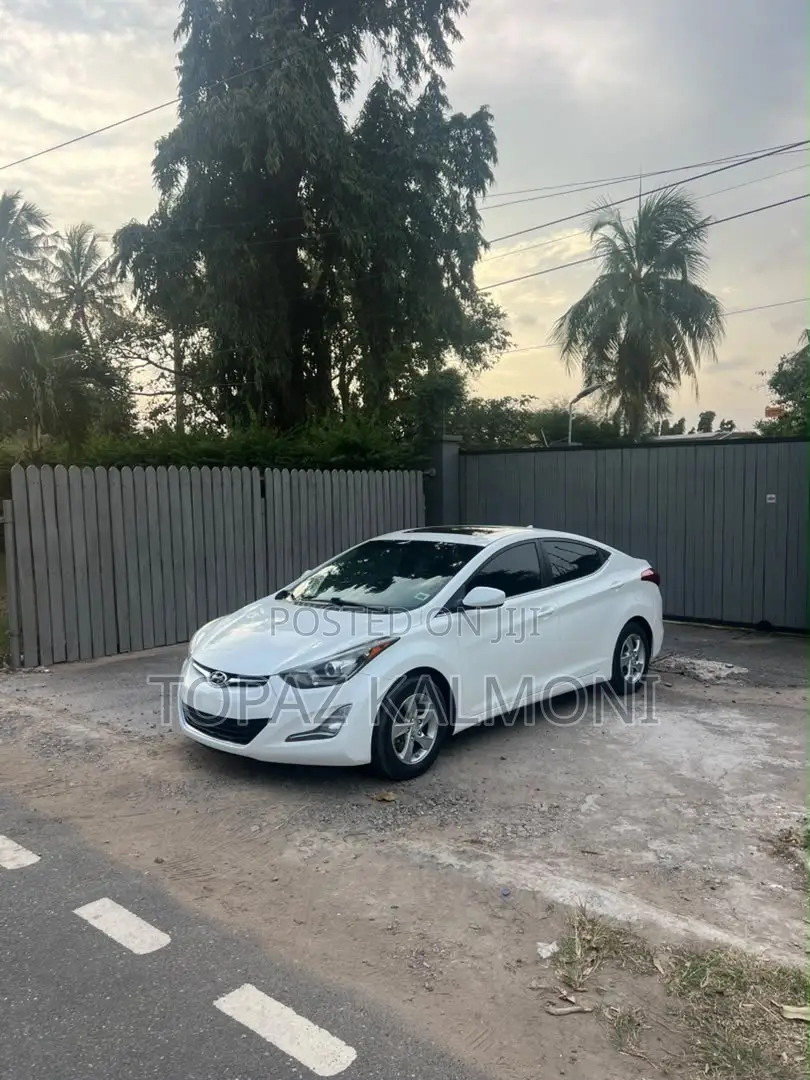 Hyundai Elantra 2015 White