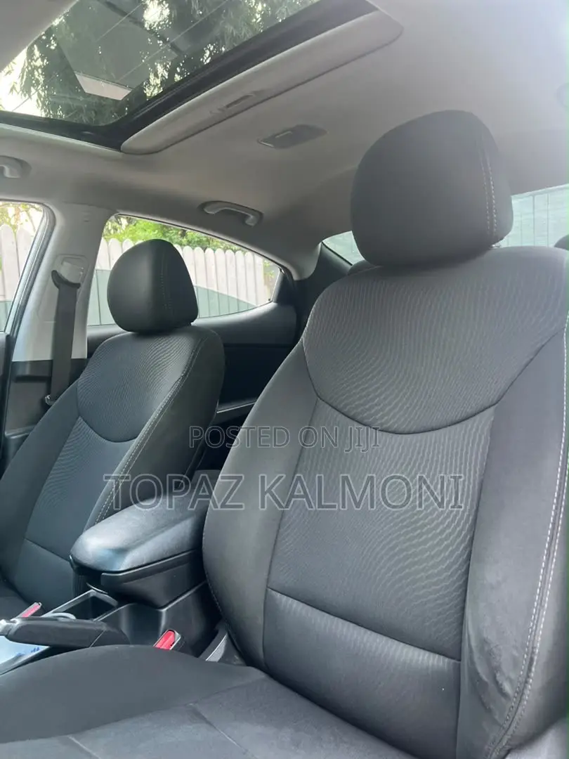 Hyundai Elantra 2015 White