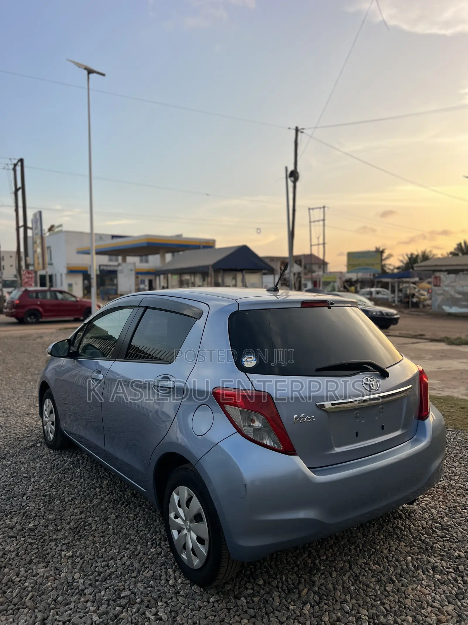Toyota Vitz 1.3 AWD 3dr 2013 Blue