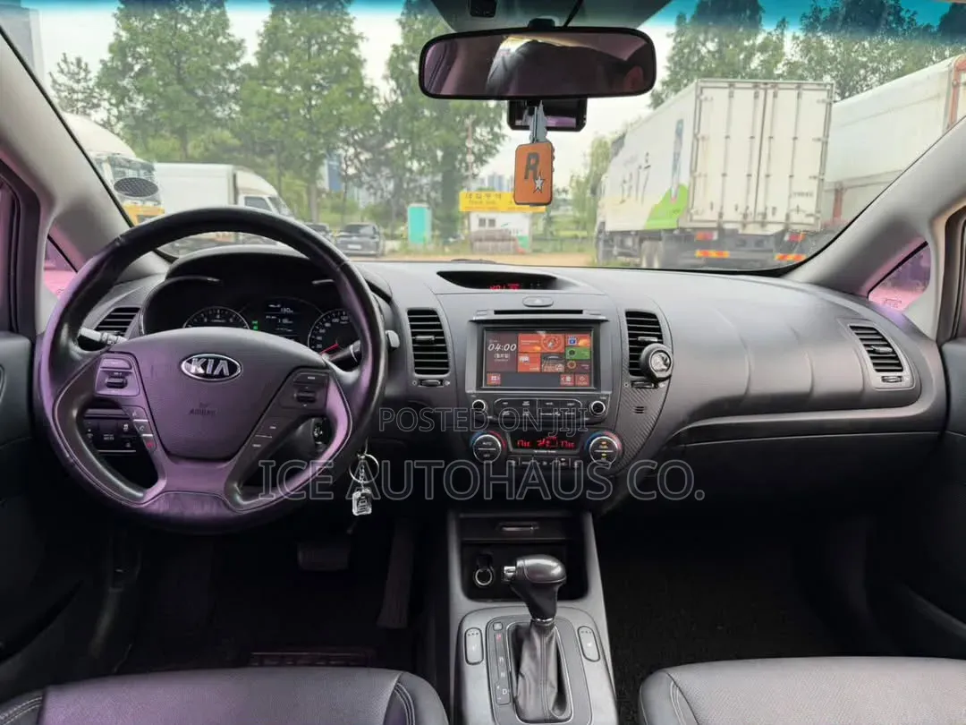 Kia K3 2015 Gray