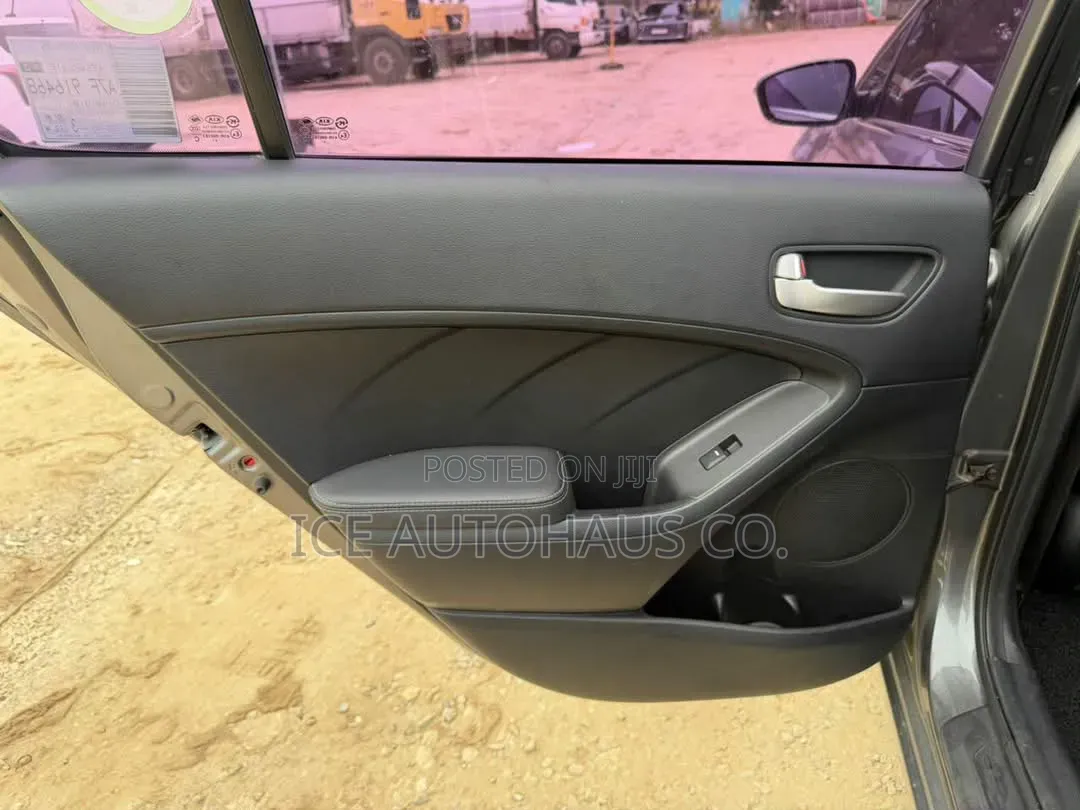 Kia K3 2015 Gray