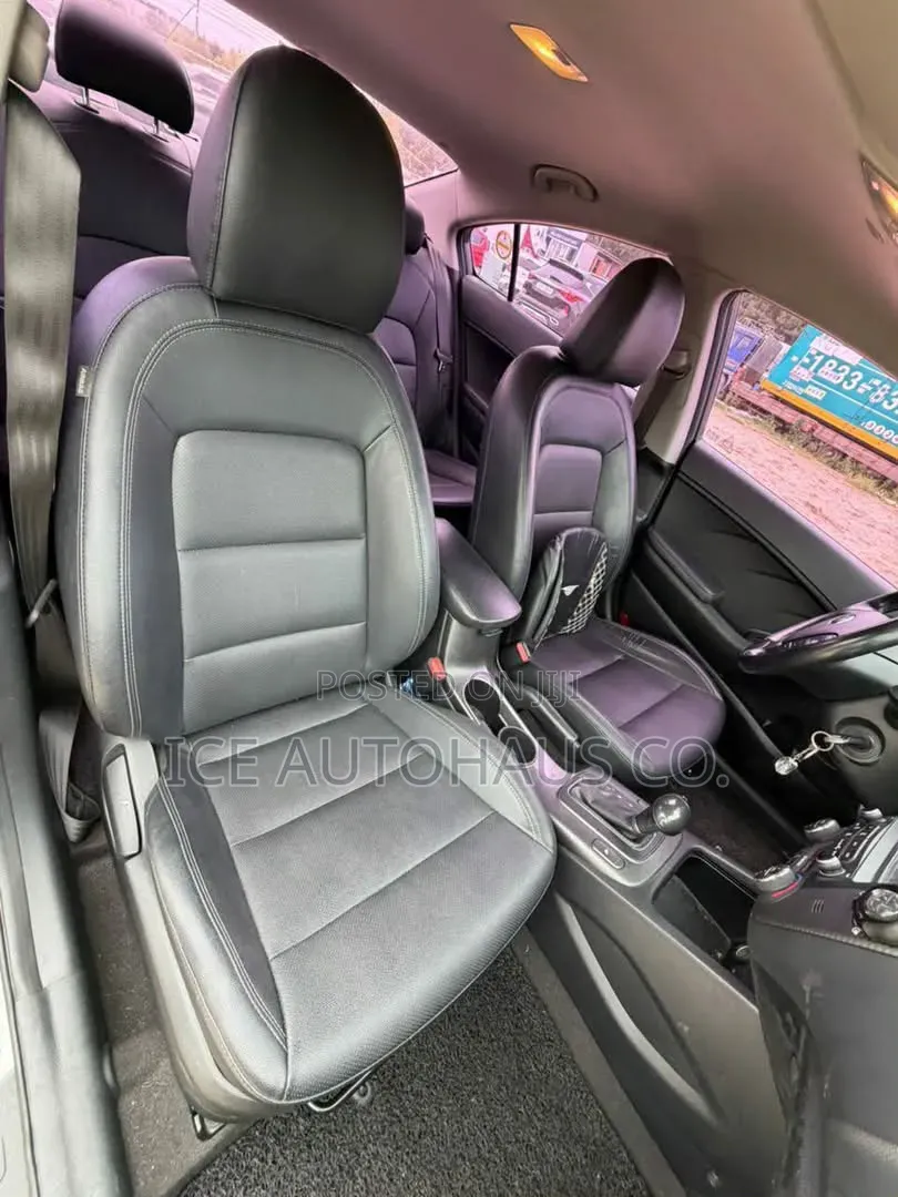 Kia K3 2015 Gray