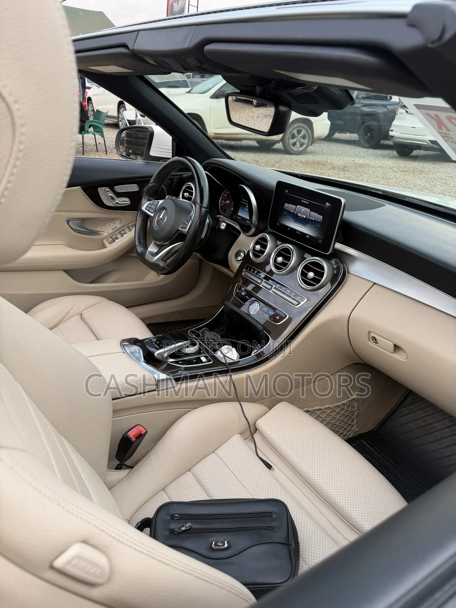 Mercedes-Benz C300 Luxury 4matic Sedan AWD (2.0L 4cyl 7A) 2017 White