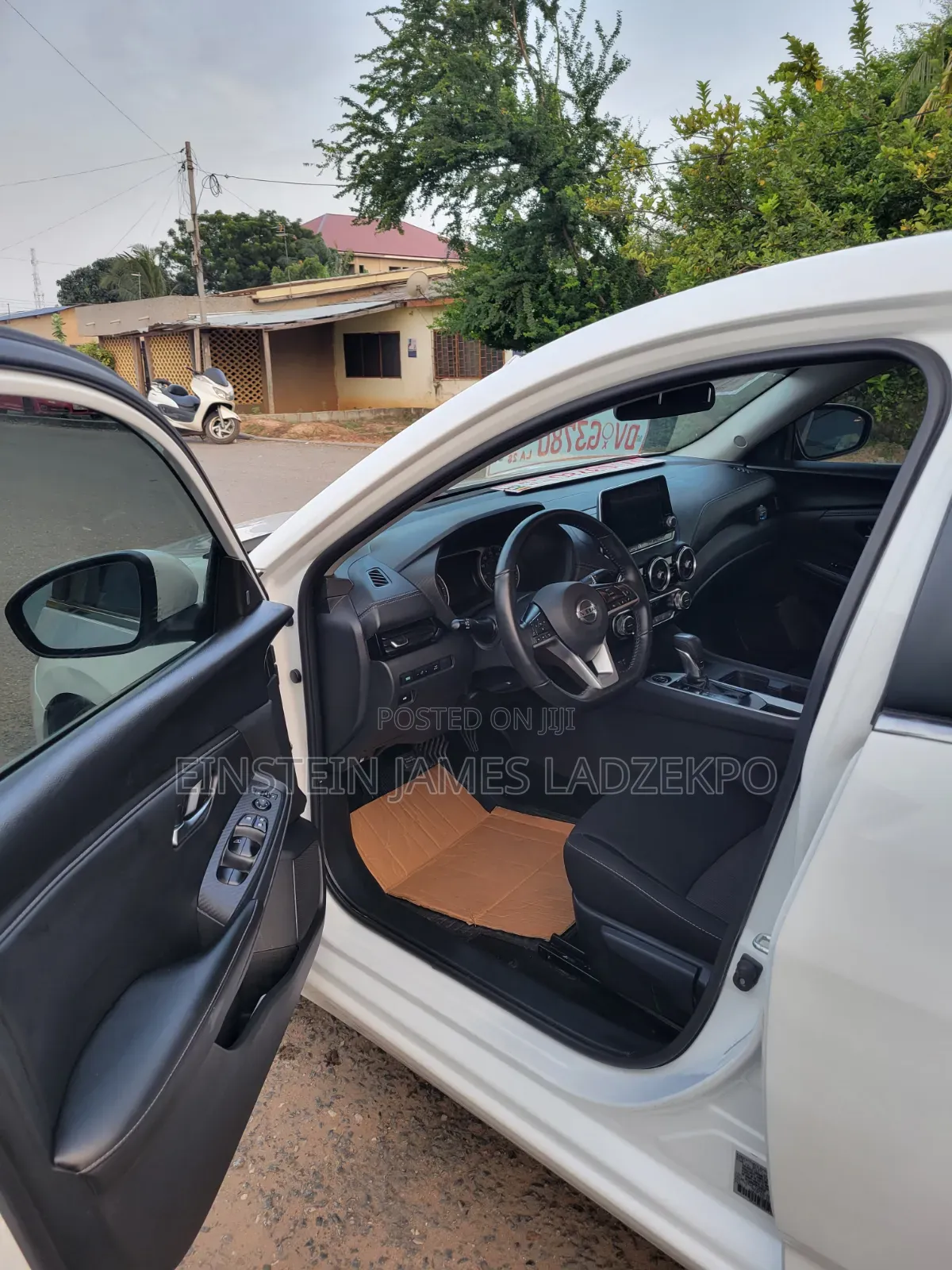 Nissan Sentra SV 2023 White