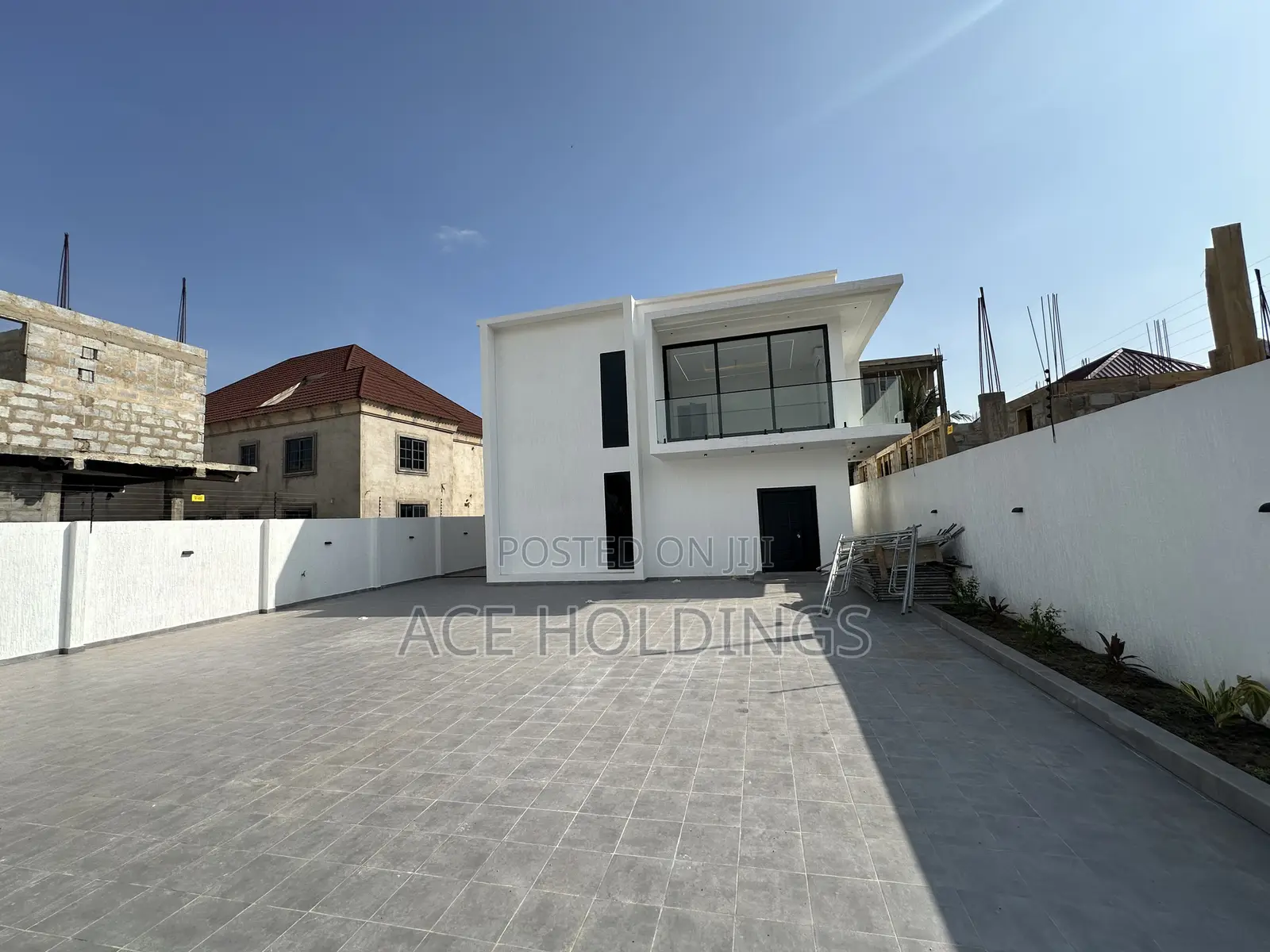 4bdrm Mansion in Amrahia for sale