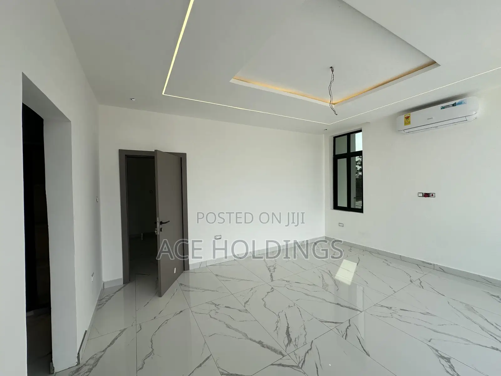 4bdrm Mansion in Amrahia for sale