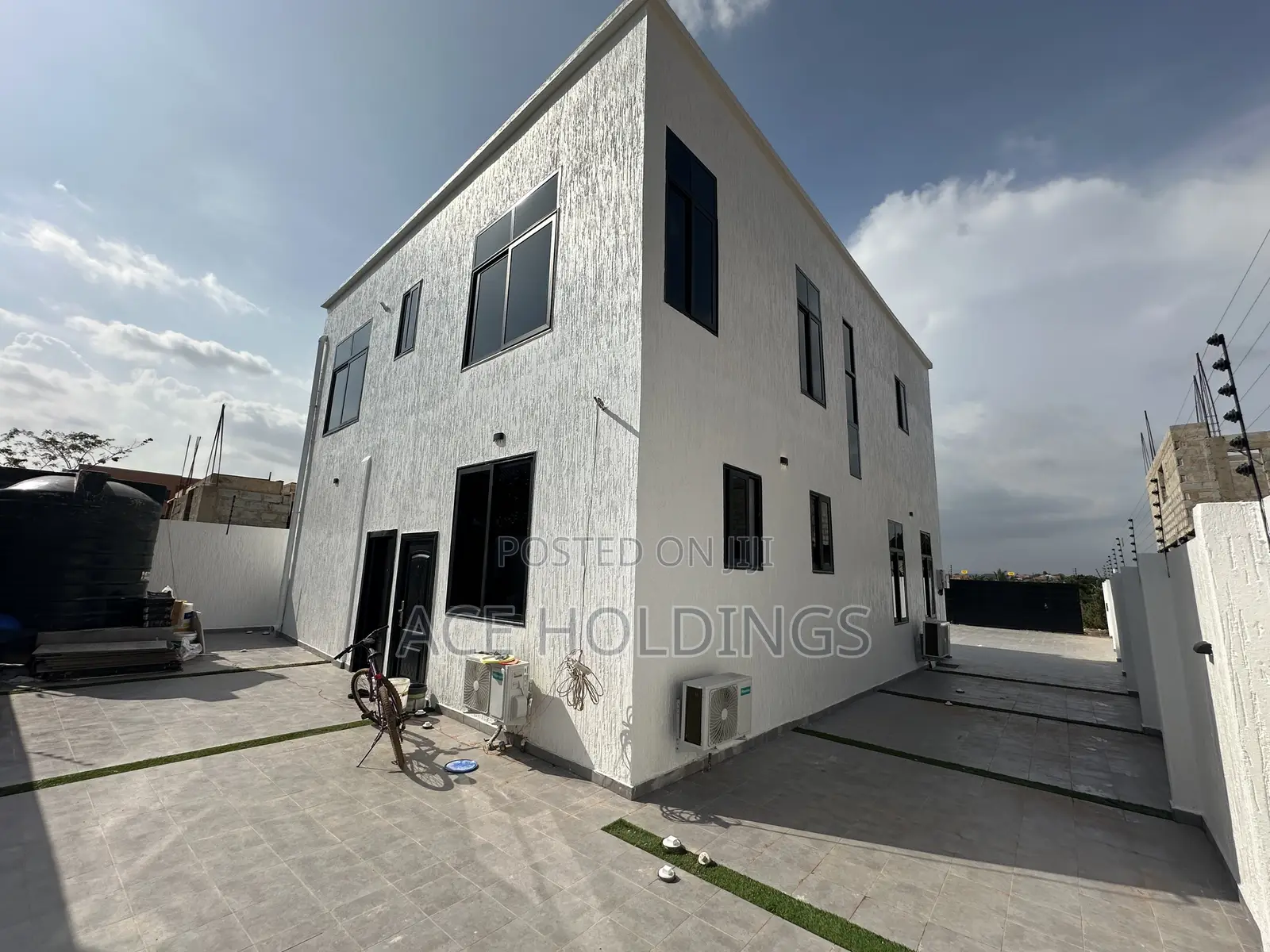 4bdrm Mansion in Amrahia for sale