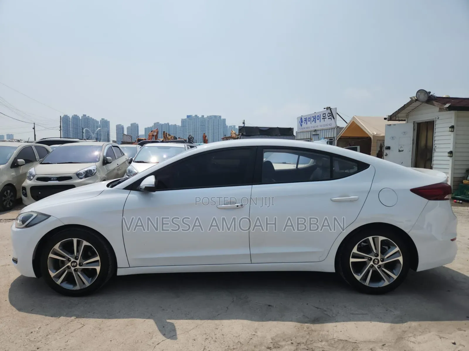 Hyundai Avante 2018 White