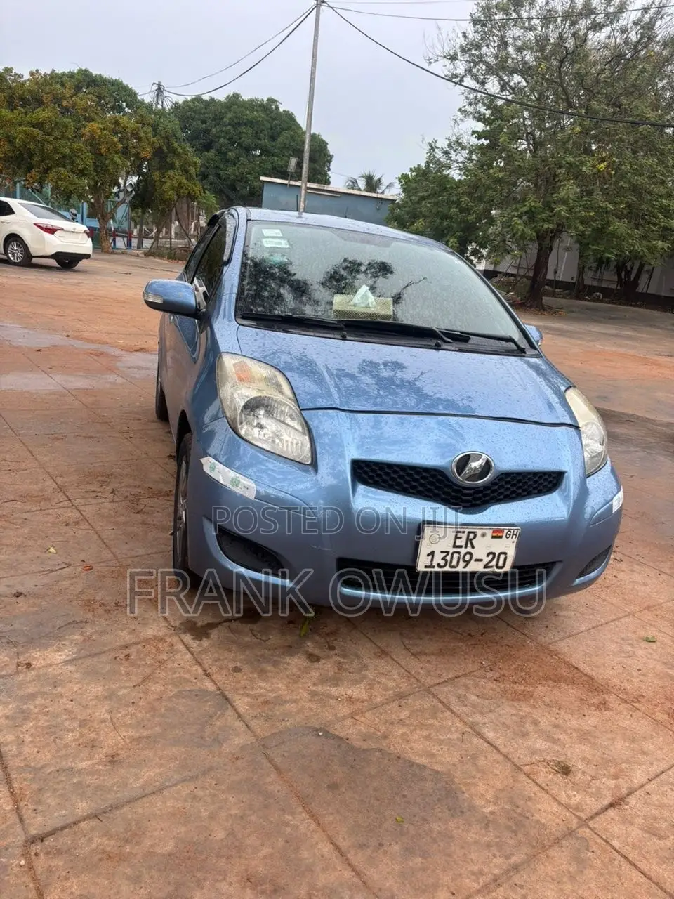 Toyota Vitz 1.3 AWD 3dr 2010 Blue