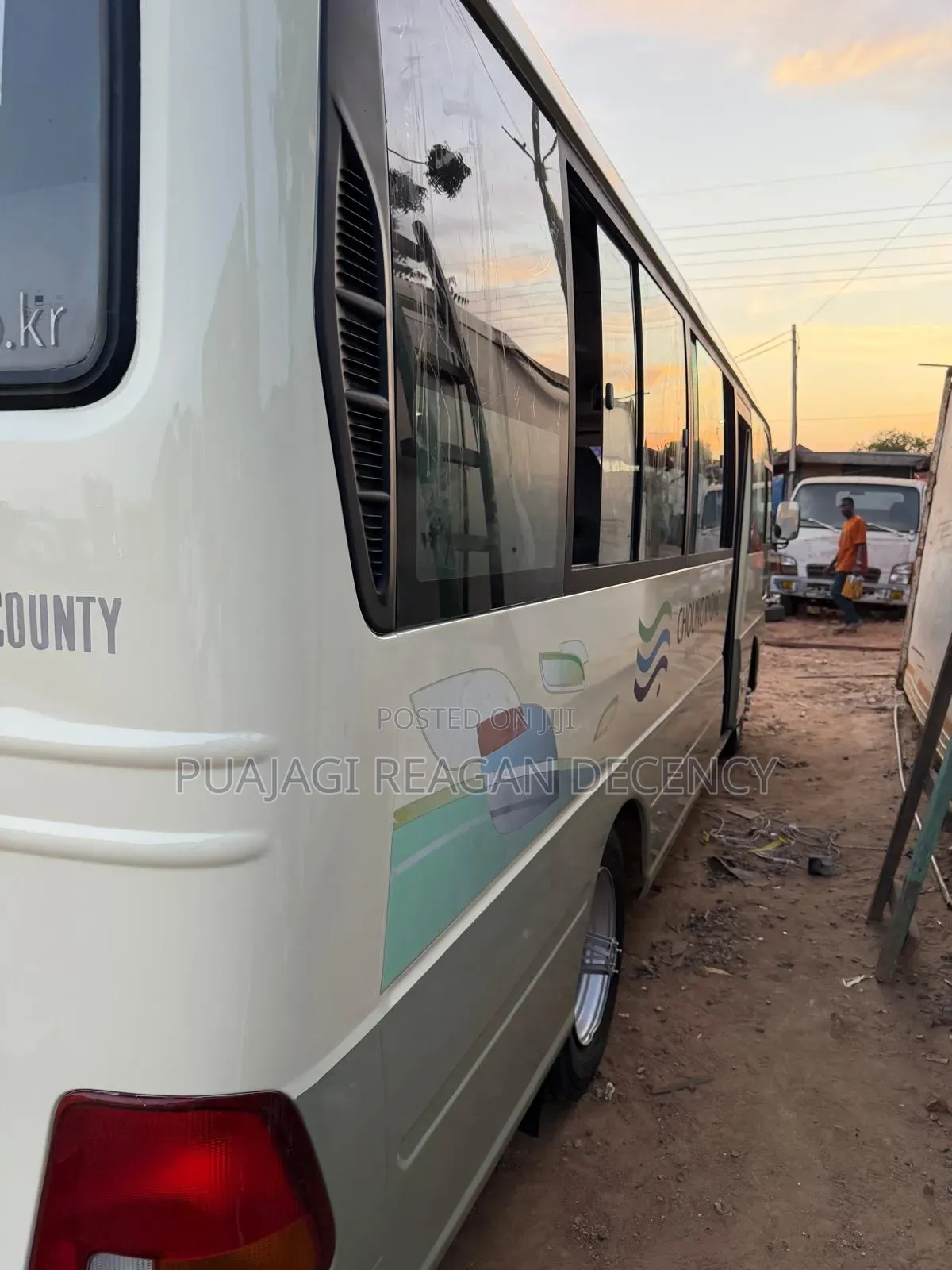 Hyundai County 2016 Grey