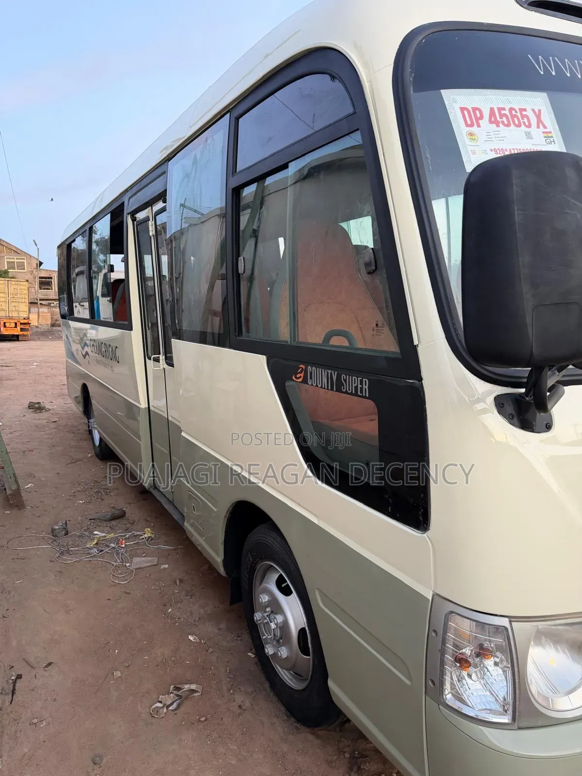 Hyundai County 2016 Grey