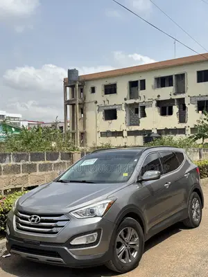 Hyundai Santa Fe SE AWD 2016 Gray