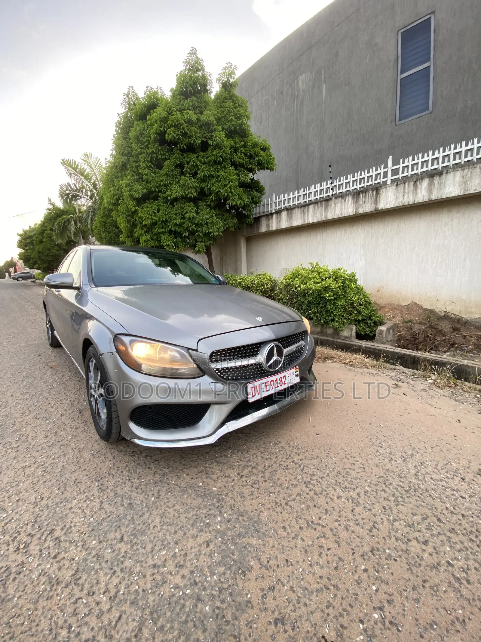 Mercedes-Benz C300 2015 Brown