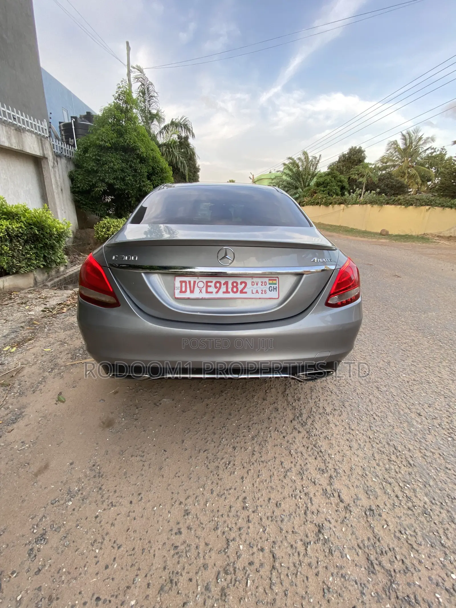 Mercedes-Benz C300 2015 Brown