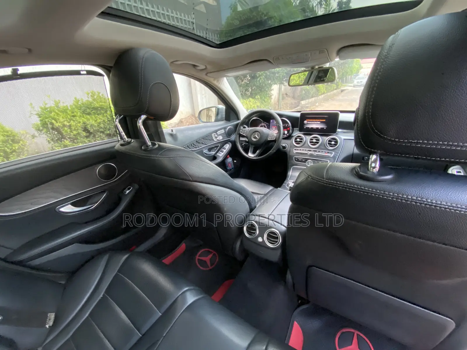 Mercedes-Benz C300 2015 Brown