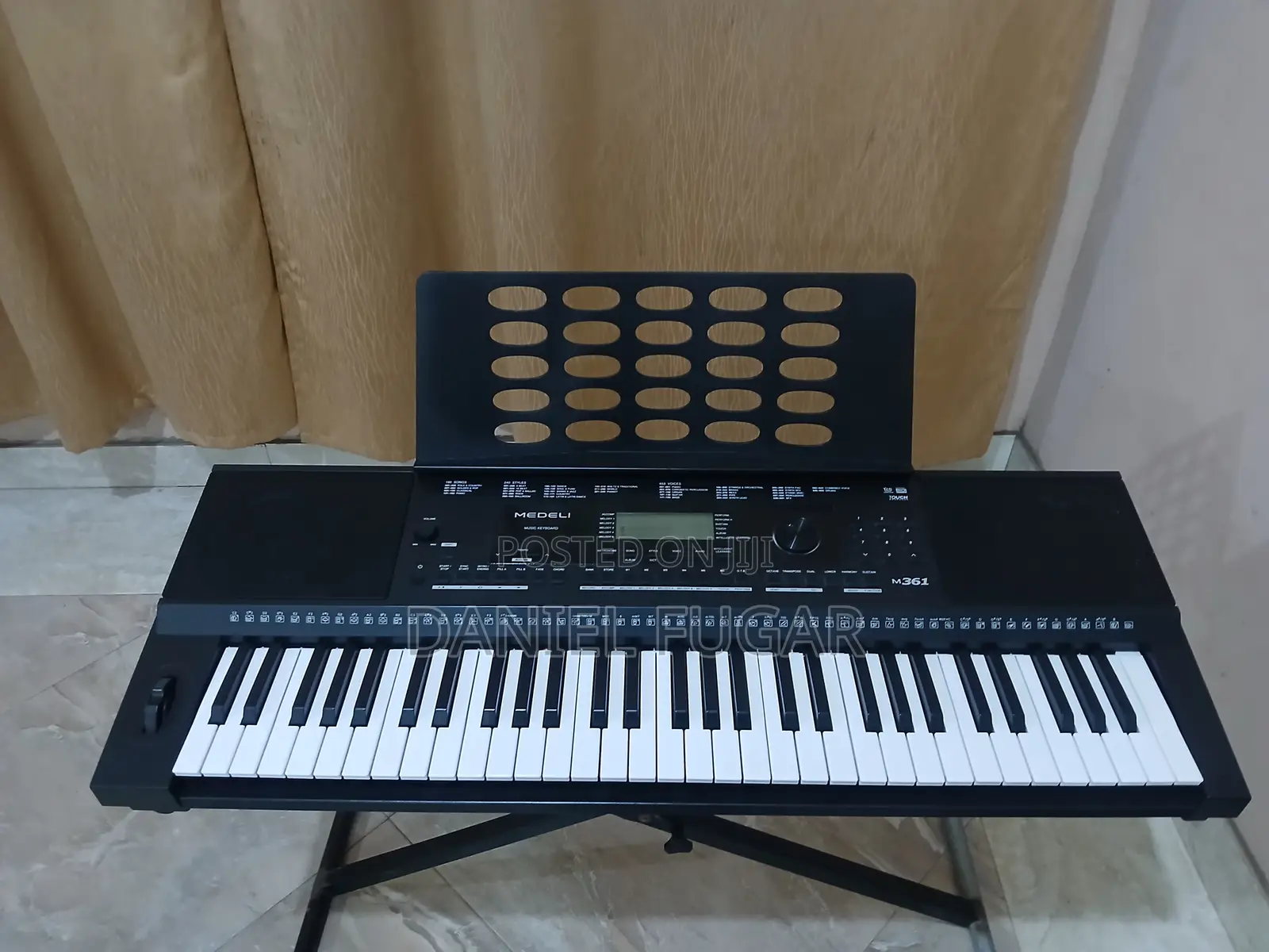 Medeli M361 Millenium Series 61-Keys Electronic Keyboard Slightly Used