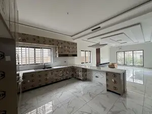 4bdrm House in Oyarifa for sale
