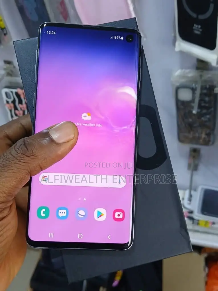 New Samsung Galaxy S10 128 GB Black