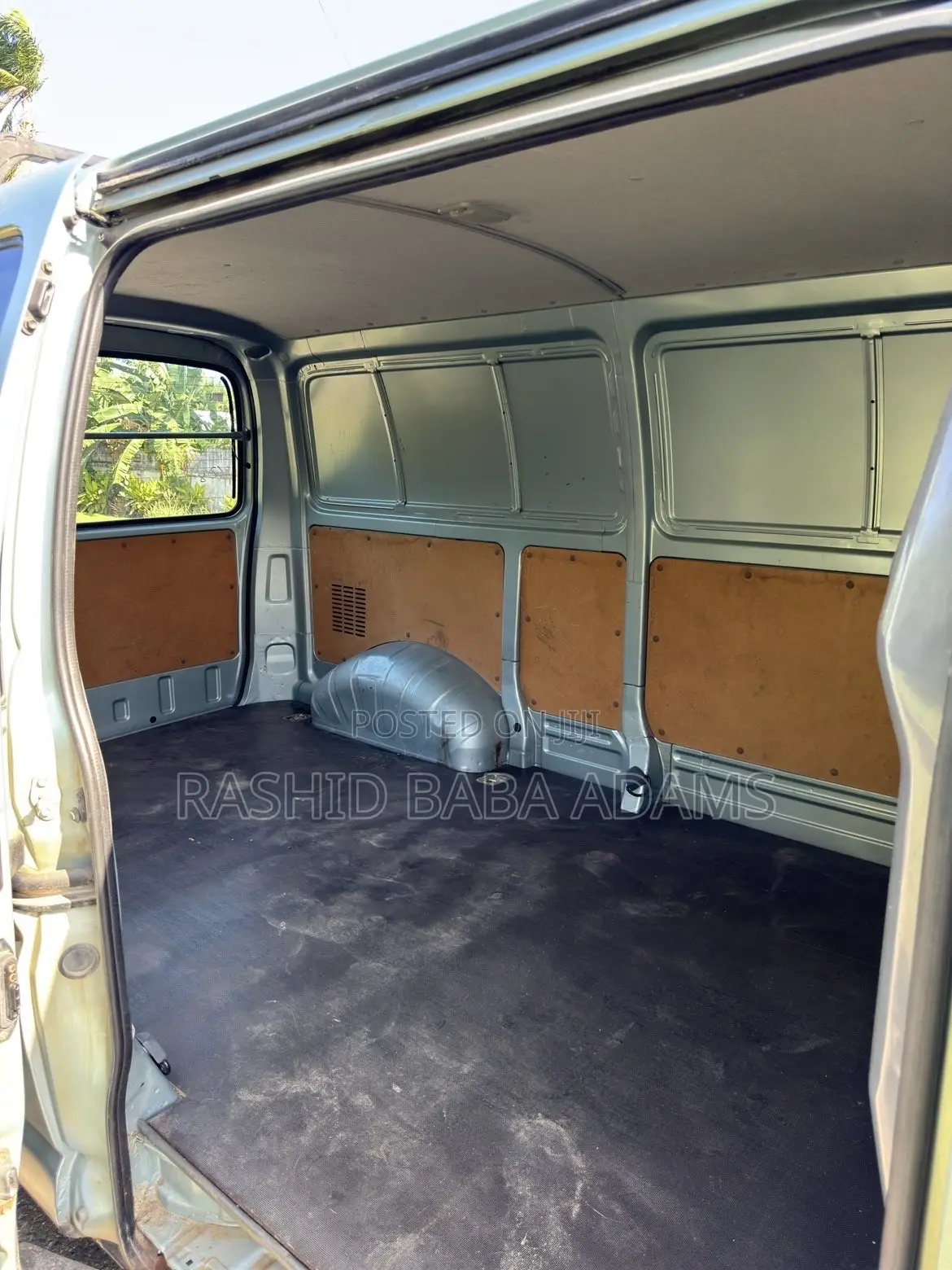 Toyota HiAce 1999 White