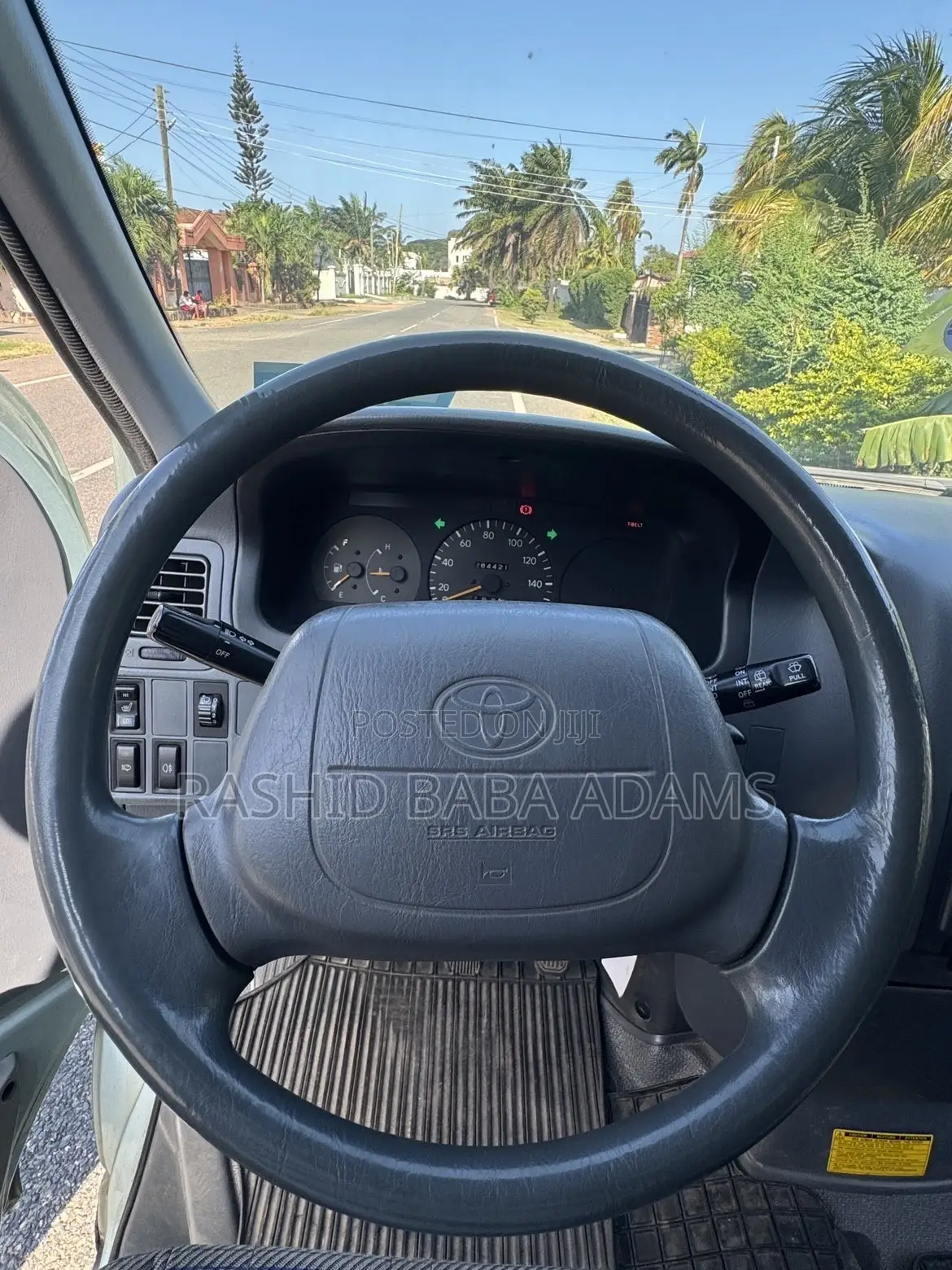 Toyota HiAce 1999 White