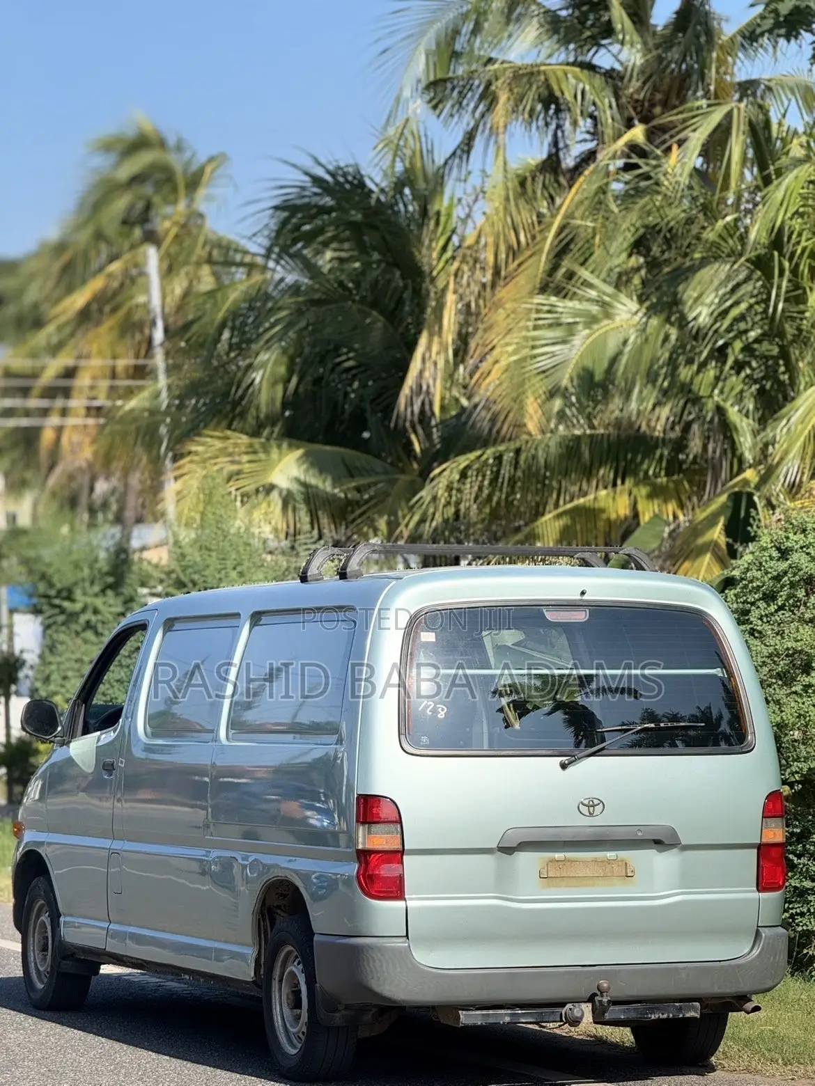 Toyota HiAce 1999 White
