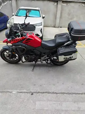 Suzuki V-Strom 2023 Red