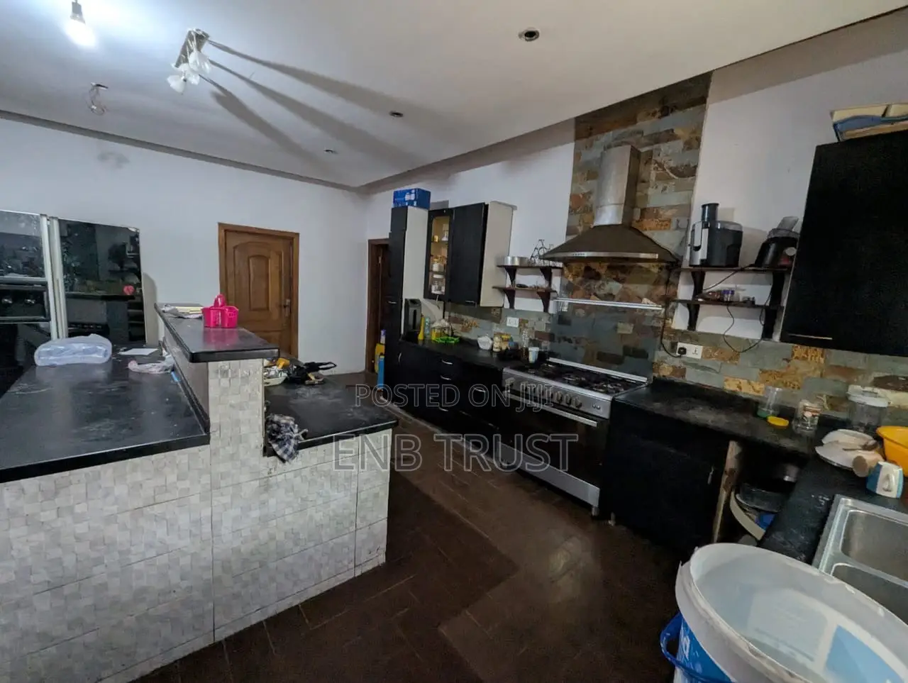 4bdrm Duplex in Dome, Parakuo Estate for rent