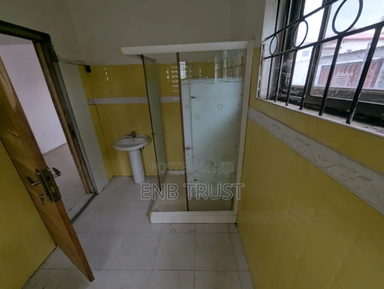 4bdrm Duplex in Dome, Parakuo Estate for rent
