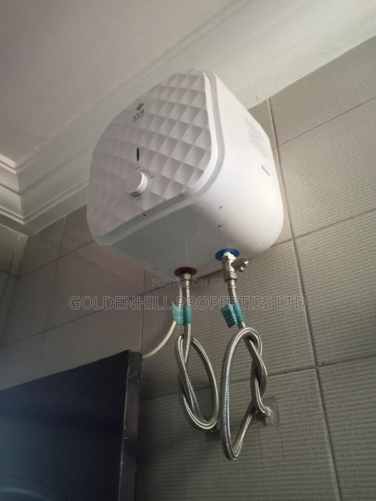 1bdrm Apartment in Goldenhill, Weija Junction for rent