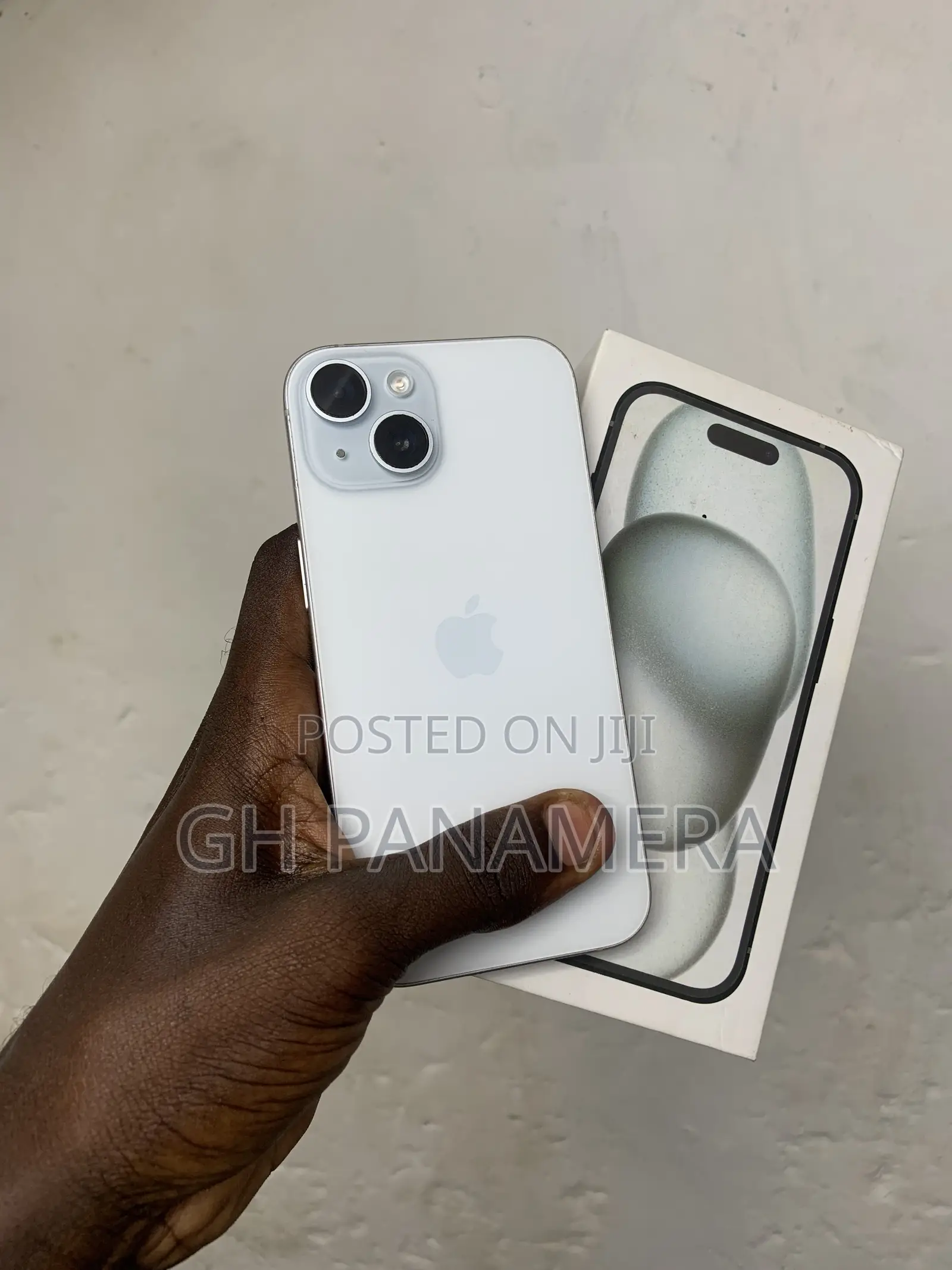 New Apple iPhone 15 128 GB Blue
